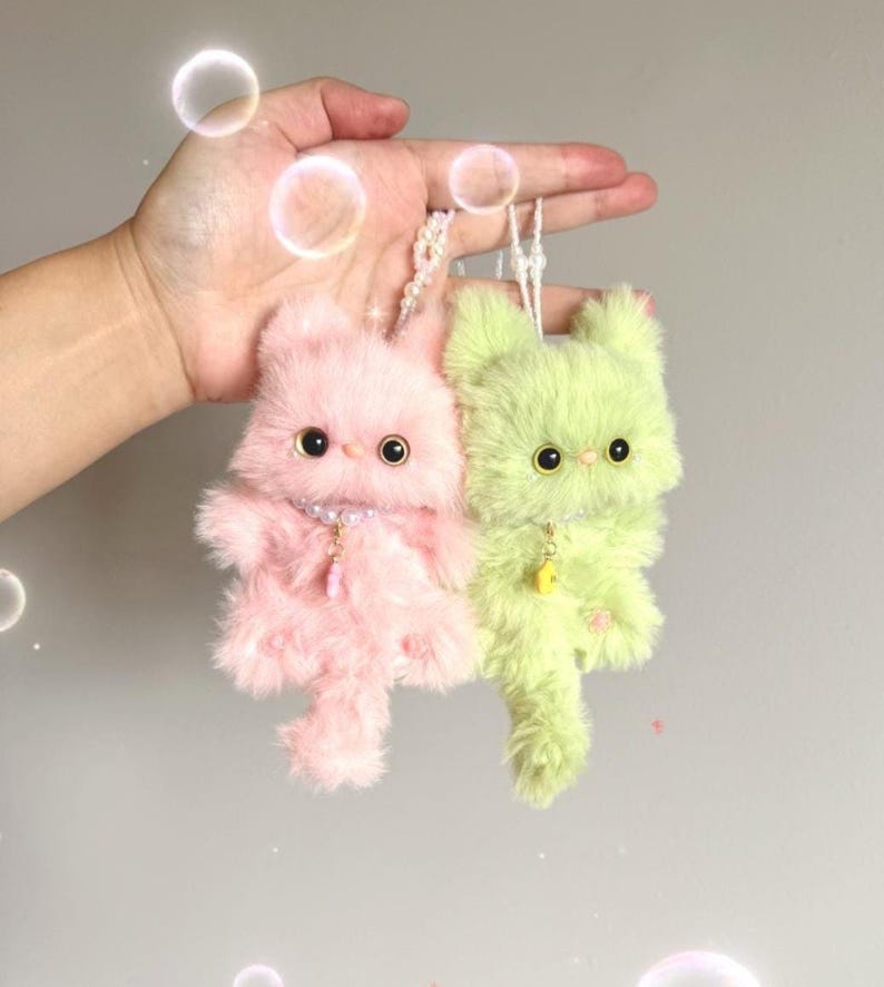 Pink Star Kitty Keychain: Handmade Fuzzy Car Charm, Bag Charm